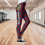クランMacLachlan Crest overタータンチェック レギンス<br><div class="desc">クランMacLachlanクレストバッジはストラップに囲まれ、タータンチェックの背景にバックル。カスタムテキスト.</div>