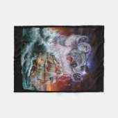 クラーケンの怪獣コアラが高い所で軍艦を攻撃 フリースブランケット (正面(横))