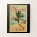 クリアウォーターフロリダパームツリービーチヴィンテージトラベル ジグソーパズル<br><div class="desc">Clearwater Floridaデザインのヴィンテージ旅行スタイルは、海と空とビーチ上のヤシの木を特集。</div>