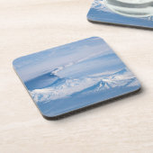 クリウチェフスコイ火山から放出されるプルーム。 コースター (左側)