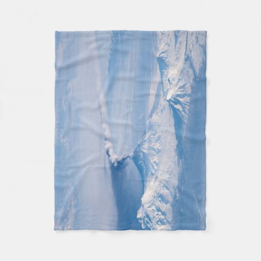 クリウチェフスコイ火山から放出されるプルーム。 フリースブランケット (正面)