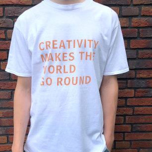 クリエイティブクリエイティビティ引用文オレンジタイポグラフィ Tシャツ