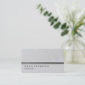 クリエイティブスタイリッシュプレインシルバーグレープロフェッショナル 名刺 (スタンド正面)