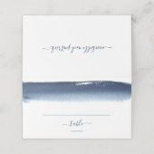 クリエイティブネイビーブルーウォーターカラーブラッシュストロ結婚ーク プレイスカード (外部開封)