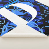 クリエイティブブルーモノグラム シェルパブランケット (3/4)