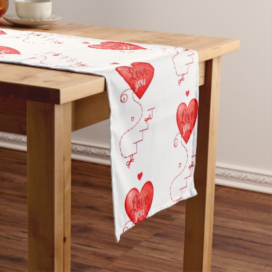 クリエイティブ赤いハートデザイン ショートテーブルランナー (インサイチュ)