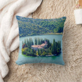 クリカNPのヴィソバック修道院の島 – クロアチア クッション (ブランケット)