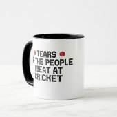 クリケットでビートする人々の涙おもしろい マグカップ (正面左)