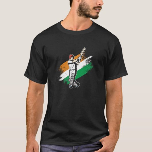 クリケットプレイヤーインド国旗インディアンクリケットチームクリケット Tシャツ (正面)