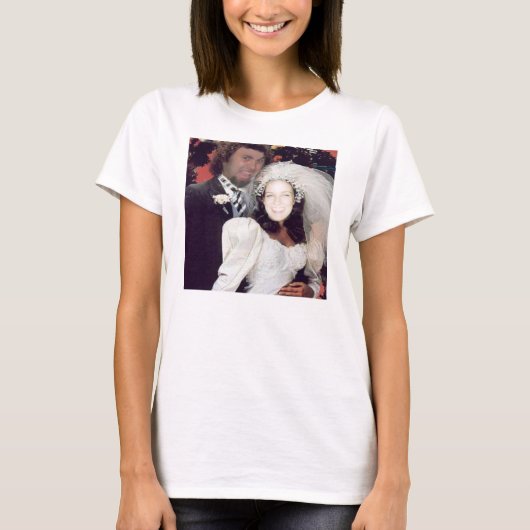 クリスおよびAshley Tシャツ (正面)