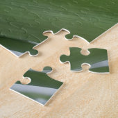 「クリスタルの透明度：葦の上の緑のガラスのカエル」 ジグソーパズル (側面)