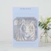 クリスタルブルーの目を持つ美しいホワイトタイガー 便箋 (スタンド正面)