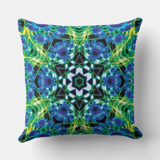 クリスタルマリン万華鏡のように千変万化するパターン枕 クッション (裏面)