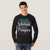 クリスチャンの信仰は決して女性を過小評価しない Tシャツ (正面フル)