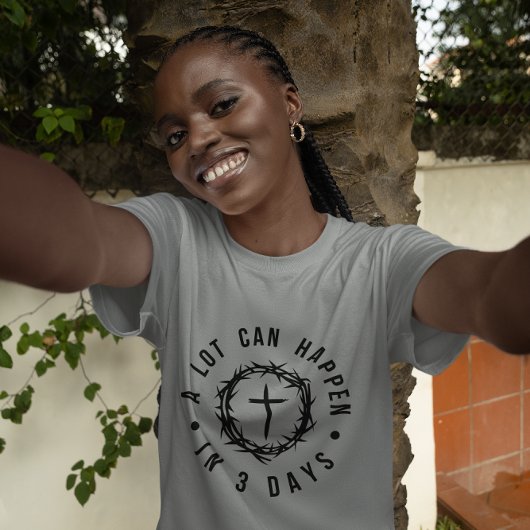 クリスチャンの3人で多くのことが起こる日 Tシャツ