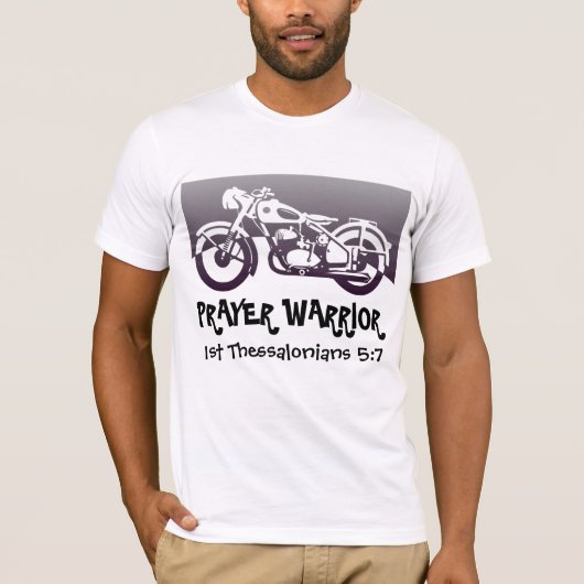 クリスチャンバイクもしくは自転車に乗る人Tシャツ、祈りの言葉戦士Tシャツ Tシャツ (正面)
