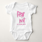 クリスチャンピンクではないグランジ恐怖 ベビーボディスーツ (正面)