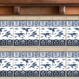 クリストファー・ドレッサーによる逃走中のクレーンビクトリアン タイル