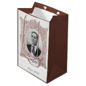 クリスパス攻撃：アメリカ革命殉教 ミディアムペーパーバッグ (正面アングル)