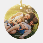 クリスマスおばあちゃんの写真とくるみ割りスクリプト セラミックオーナメント (裏面)