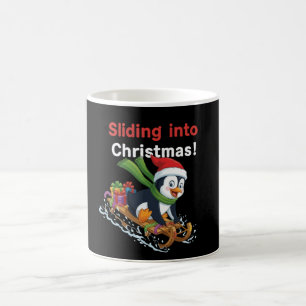 クリスマスおもしろいかわいいペンギンのスリディンに滑る モーフィングマグカップ
