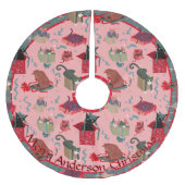 クリスマスおもしろいの箱に入ったピンクの猫たちパーソナライズされた ブラッシュドポリエステルツリースカート (正面)