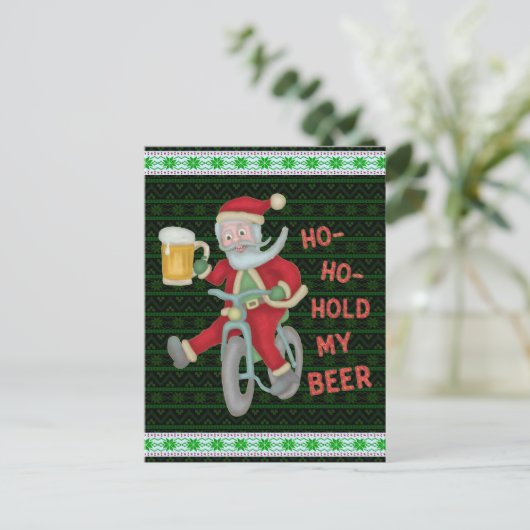 クリスマスおもしろいサンタクロースがビールのユーモアを解してくれる ポストカード (スタンド正面)