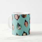クリスマスおもしろいファミリーフォト顔オーナメント コーヒーマグカップ (正面左)