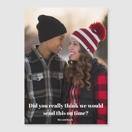 クリスマスおもしろい後期の家族の写真ベレードマグネット (正面)