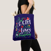 クリスマスが大好きな女の子 トートバッグ (クローズアップ)