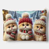 クリスマスと雪のフェスティバルの猫たち アクセサリーポーチ (裏面)