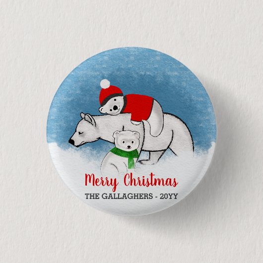 クリスマスにクリスマスを楽しむ子牛とホッキョクグマのママ 缶バッジ (正面)