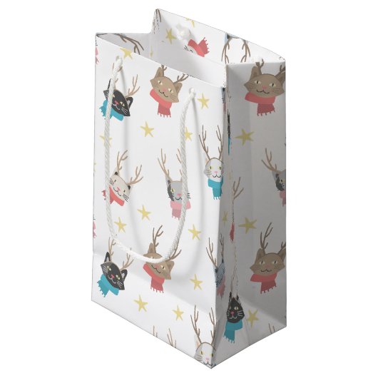 クリスマスにクリスマスを過ごす猫たち〔雄ジカの〕枝角柄 スモールペーパーバッグ (正面アングル)