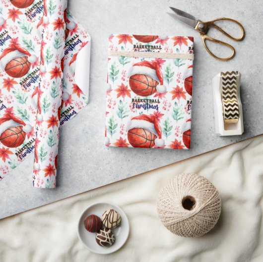 クリスマスにサンタハットを持つバスケットボール ラッピングペーパー (クラフト)