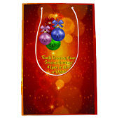 クリスマスに一致する名前文字の追加 ミディアムペーパーバッグ (正面)