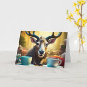 クリスマスに乗る準備ができているコーヒーのトナカイ カード (黄色い花)