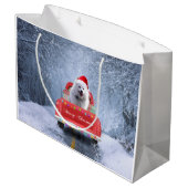 クリスマスに座る雪の中のアメリカのエスキモー犬 ラージペーパーバッグ (裏面アングル)