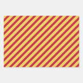 クリスマスに引き裂かれた黄色ストライプの緑フェイクの赤いクリスマス ラッピングペーパーシート (正面)