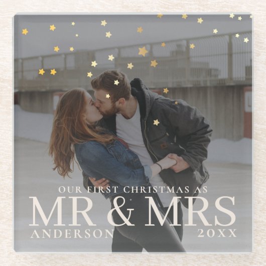 クリスマスに星と暗い夕暮れのカップルの写真 ガラスコースター (正面)