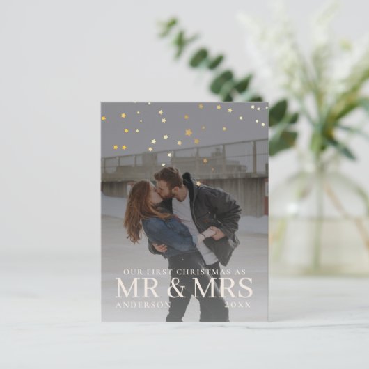 クリスマスに星と暗い夕暮れのカップルの写真 シーズンポストカード (スタンド正面)