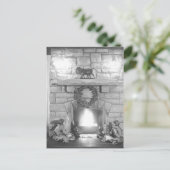 クリスマスに暖炉によって坐っている2人の女の子 シーズンポストカード (スタンド正面)