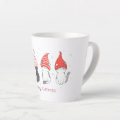 クリスマスに格言帽子をかぶったかわいい猫。 カフェラテマグ (右アングル)