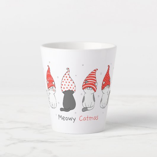 クリスマスに格言帽子をかぶったかわいい猫。 カフェラテマグ (正面)