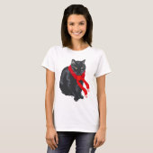 クリスマスに温まる黒猫 Tシャツ (正面フル)