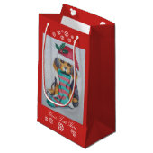 クリスマスに着替えたかわいい黒と茶色の子犬 スモールペーパーバッグ (正面アングル)