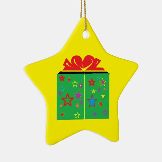 クリスマスに贈り物の形をしたパーソナライズされた星 セラミックオーナメント (右)