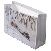 クリスマスに雪の中を旅する|過去記事 ラージペーパーバッグ (正面アングル)