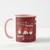 クリスマスのかわいい赤い小人   マグカップ (左)