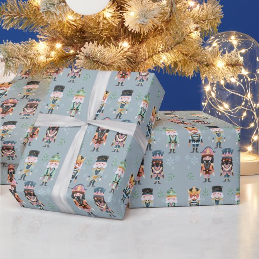 クリスマスのくるみ割り人形の兵隊くん ソフトブルー ラッピングペーパー (クリスマス)