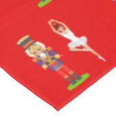 クリスマスのくるみ割り人形の兵隊とバレリーナ（赤） テーブルクロス (アングル)